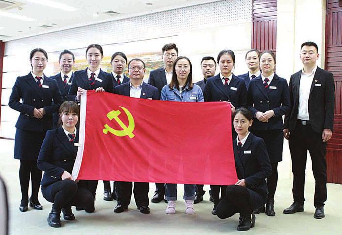 外星球体进黑洞